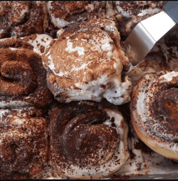 Tiramisu Cinnamon Roll